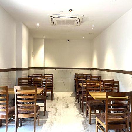 Glitz Hotels La Dahlia - Premium Thane Buitenkant foto